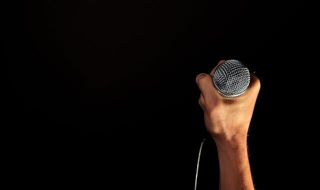 Sanremo 2025 Carlo Conti